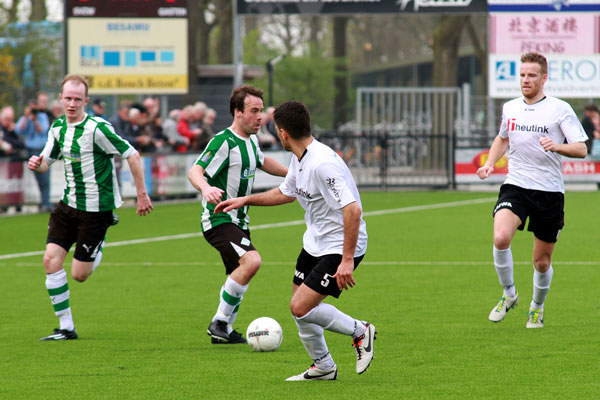 SVZW - SC Genemuiden. Foto Helmich Lubberts